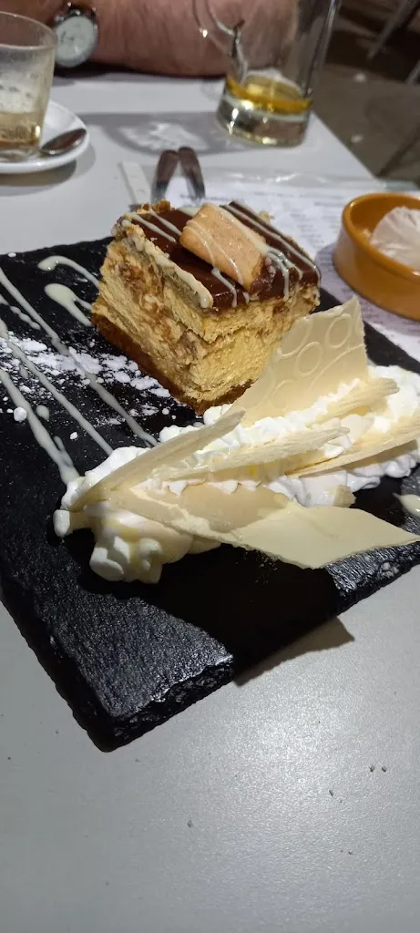 JM Ramos_Bar Tejailla_Lantejuela La_review