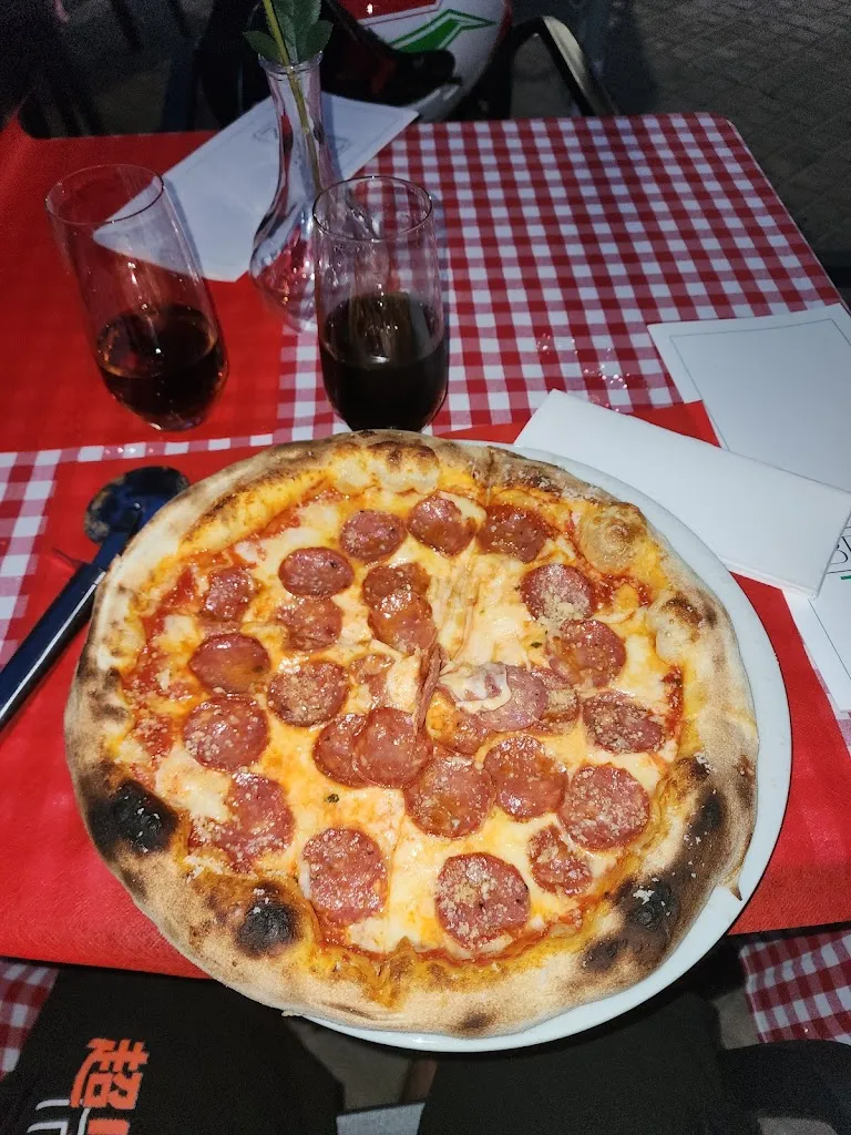 kuadopter45loool lol_Ristorante Italiano Bellini_Lebrija_review