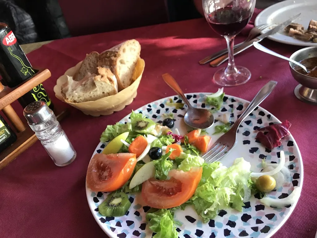 Devi Anna Chacon_Restaurante La Paz_Coirós_review