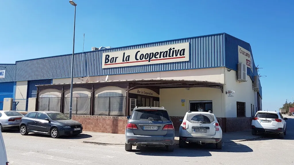 Bar La Cooperativa restaurant in Lebrija
