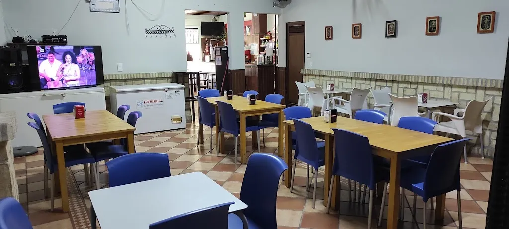 Asador de Pollos El Machu-Picchu_Lebrija_slider_image_1