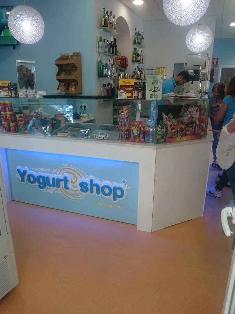 Yogurt Shop restaurant in Lebrija