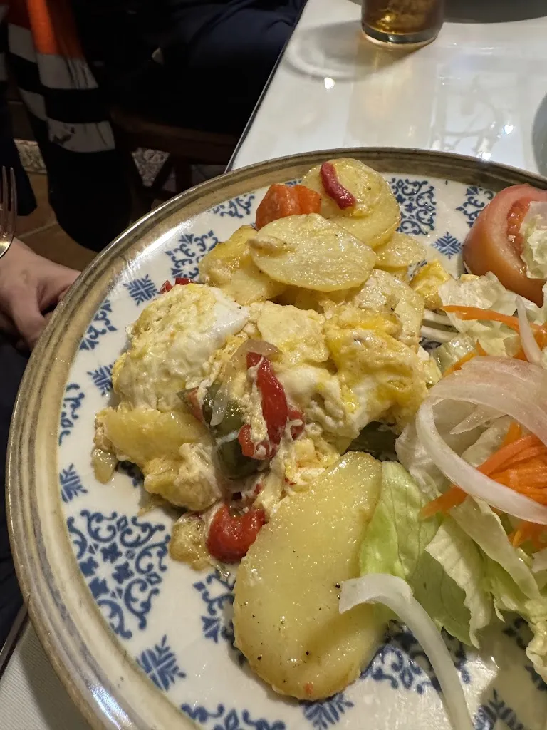 Silvia Regina_Restaurante Mesón Las Gemelas_Luisiana La_review