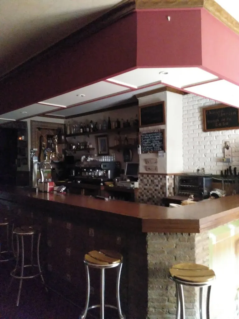 Taberna Morales restaurant in Lora del Río