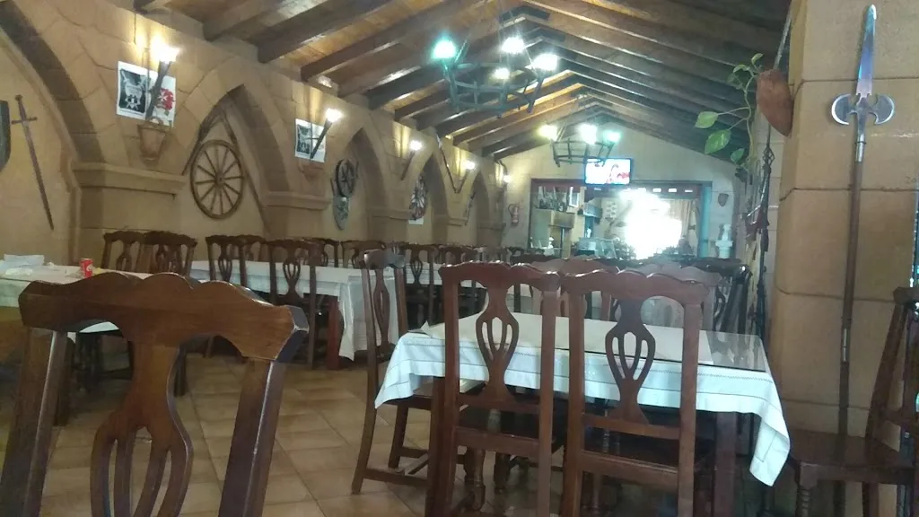 Restaurante Medieval_Lora del Río_slider_image_2