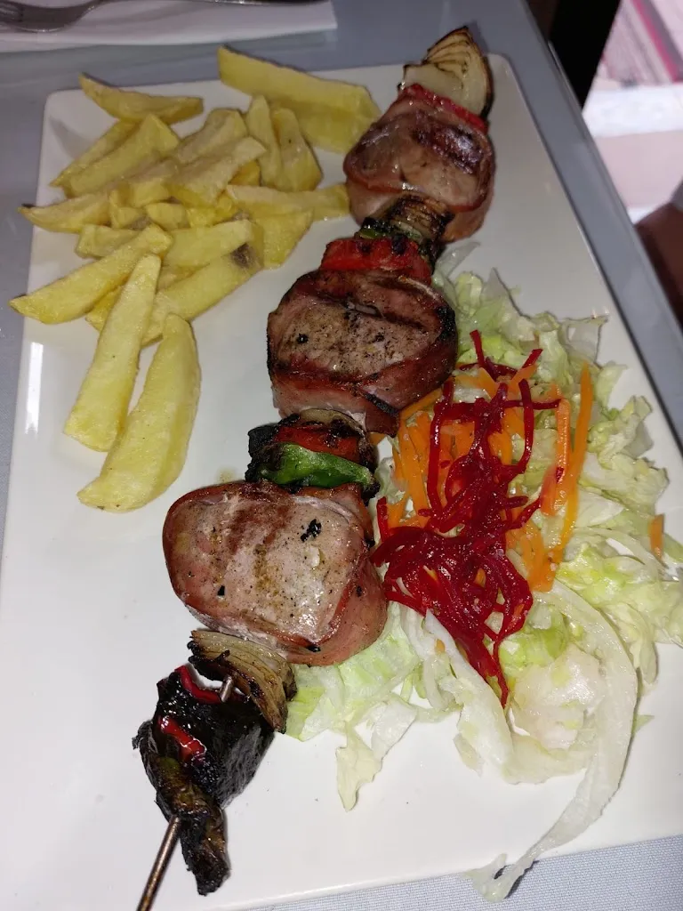 Macarena C_Asador Paco y Elvira_Lora del Río_review