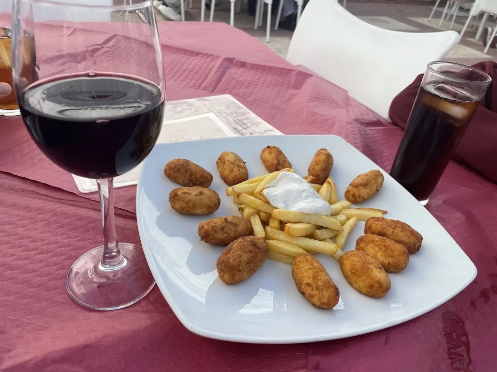 Ruben Guerra_BAR CHICO LORA DEL RIO_Lora del Río_review