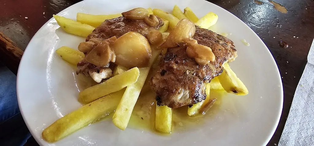 Alberto B.R._Bodeguita EL MONTADITO_Lora del Río_review