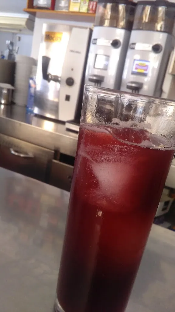 María Martín Marín_Bar los Cristales_Lora del Río_review