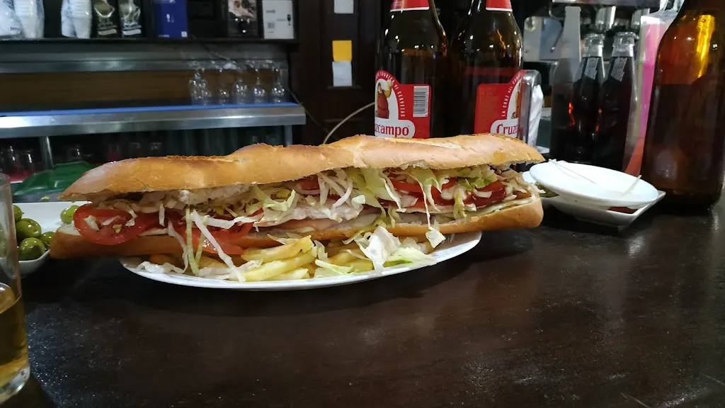 Bar restaurante Segundo Rancho restaurant in Lora del Río