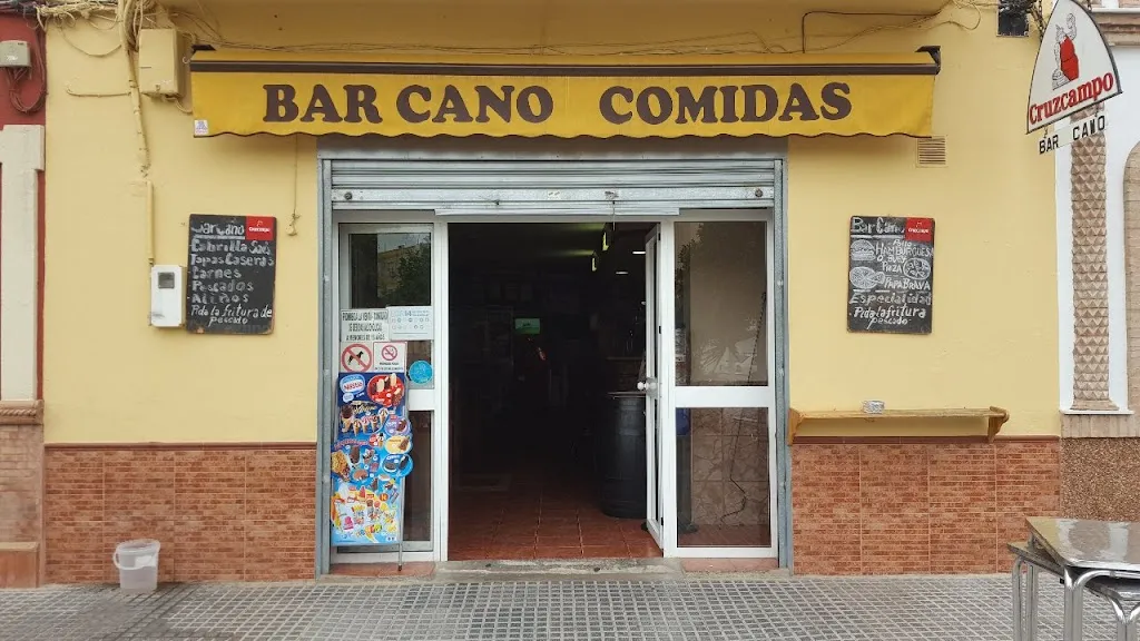 Bar El Cano restaurant in Lora del Río