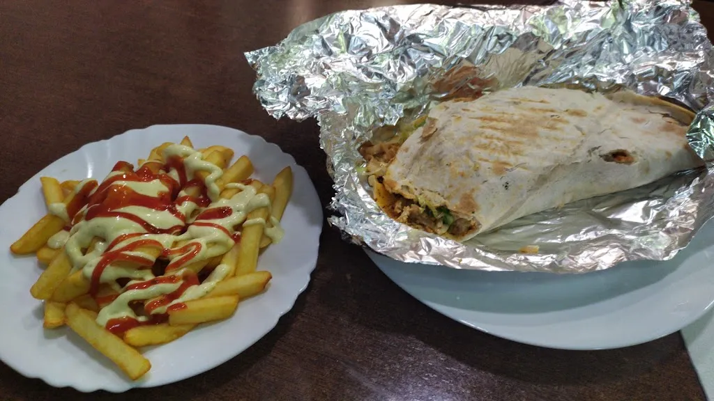 Sergio Martínez Moreno_Restaurante Fast food doner Kebab_Lora del Río_review