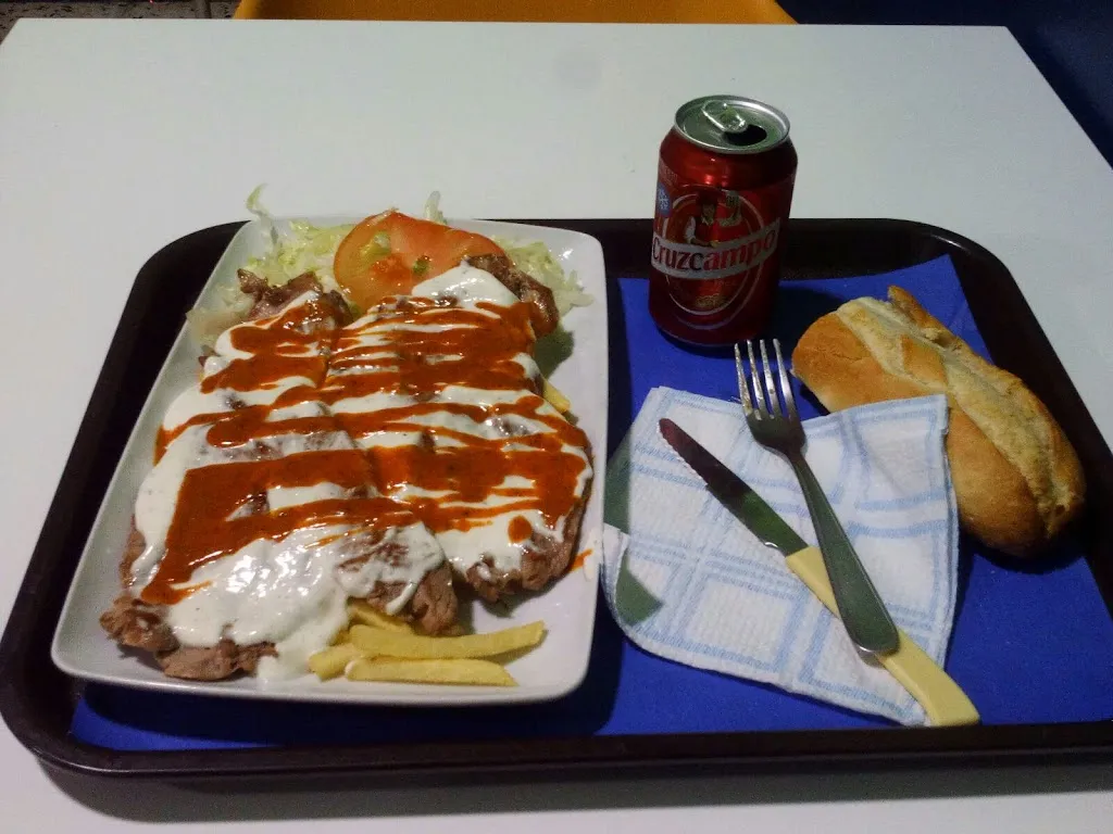 Quick Burguer restaurant in Lora del Río