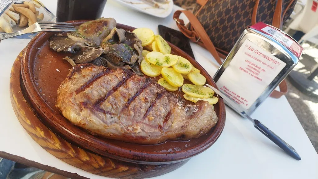 La Cervecería_Lora del Río_slider_image_2