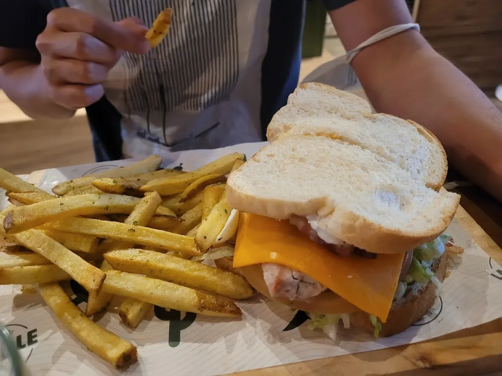 Julia G._La Calle Burger Sevilla Mairena del Aljarafe_Mairena del Aljarafe_recensione