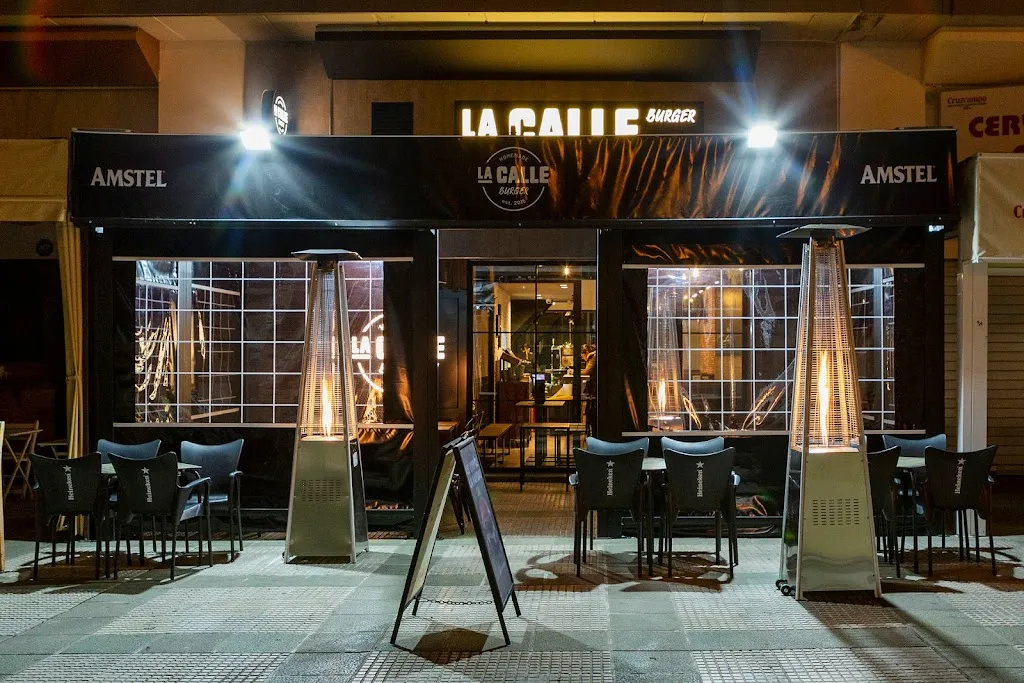 La Calle Burger Sevilla Mairena del Aljarafe restaurant in Mairena del Aljarafe