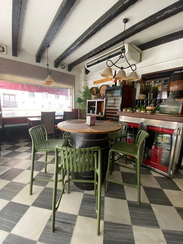 Carlos Jhosua Walteros_Cantarerias_Marchena_review