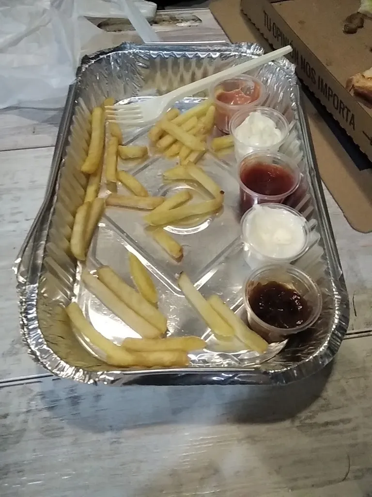 Adrián Aguilera Suárez_Pizza House - Tu pizzería en Marchena_Marchena_review