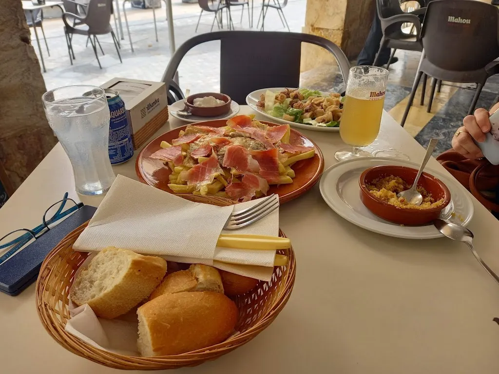 Josep Ferré_Churrería - Bar Plaza Porticada_Berja_review