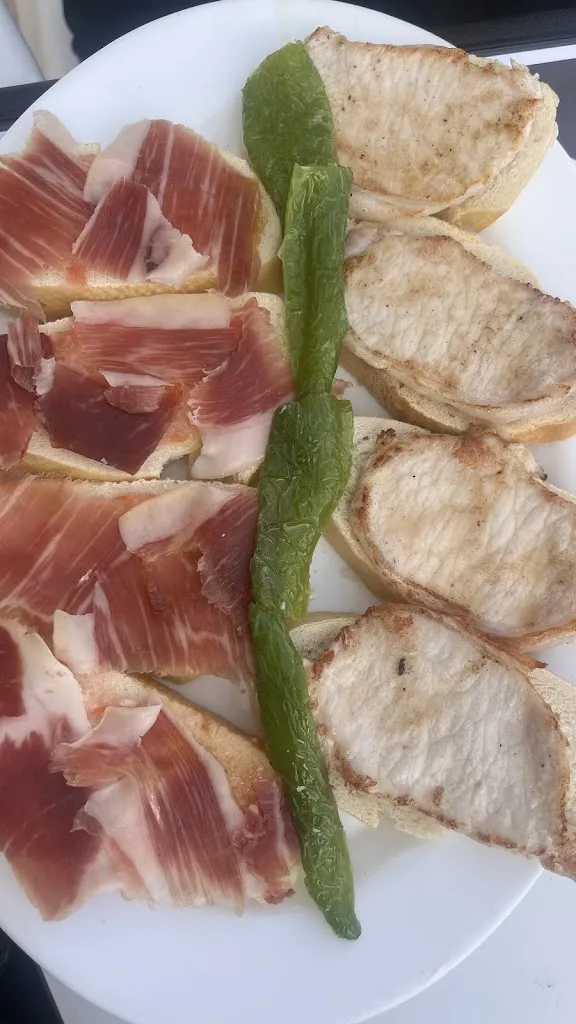 Menu_Bar El Chija_Martín de la Jara_image_4