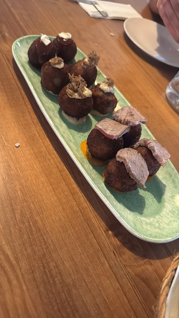 Jesús Campos_La Maura Neotaberna_Mairena del Alcor_review