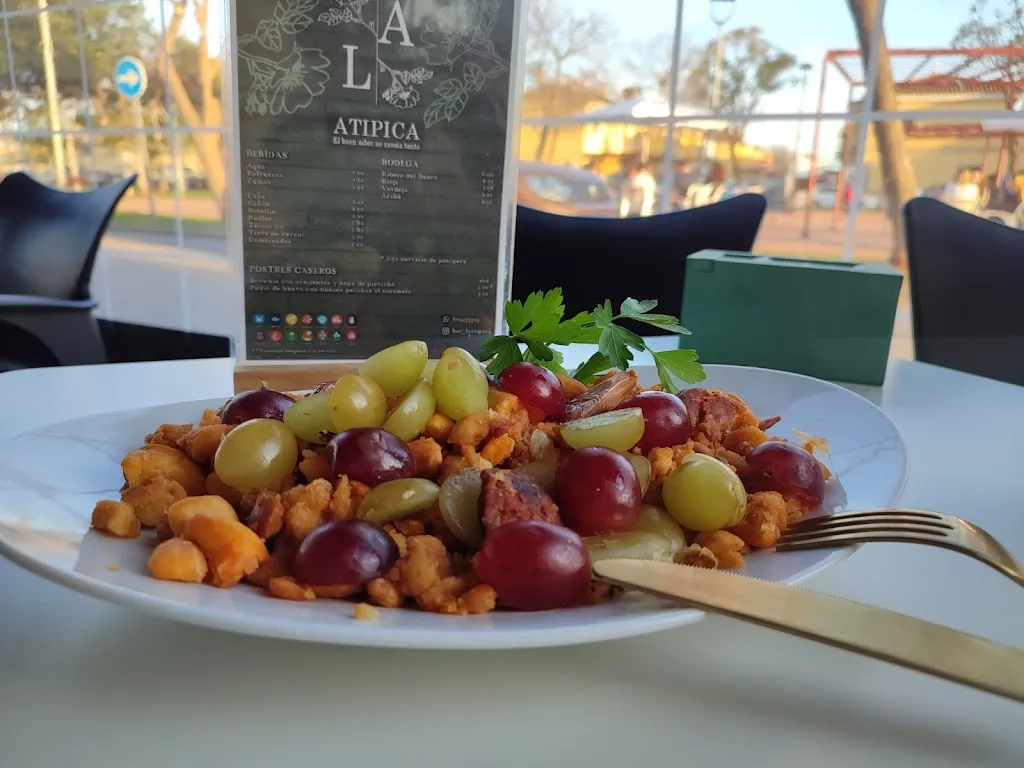 Menu_La Atipica_Mairena del Alcor_image_3