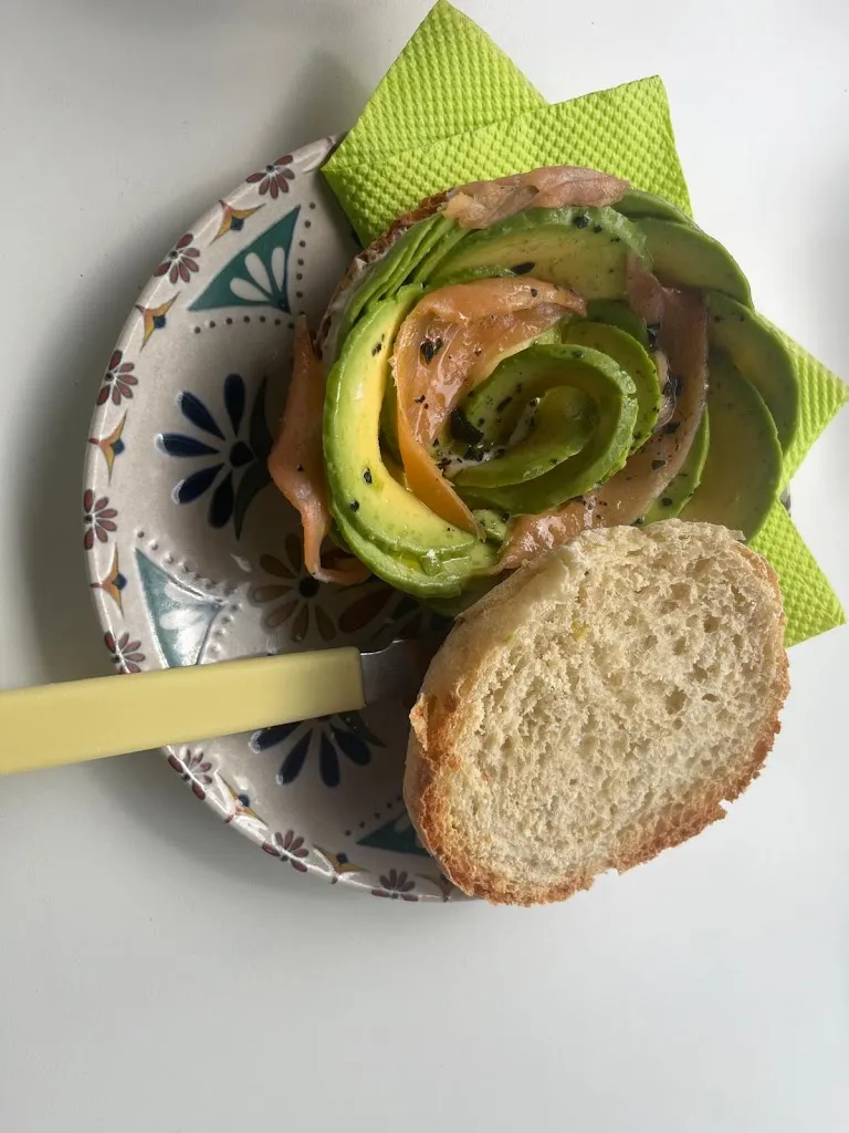 Lourdes Aguilera Egido_La Atipica_Mairena del Alcor_review