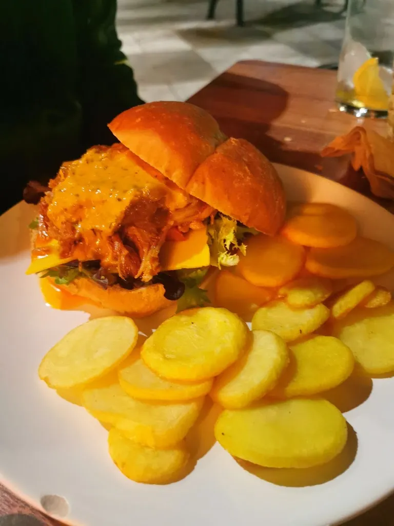 Cristina Ramirez_LA PATRONA BAR_Mairena del Alcor_review