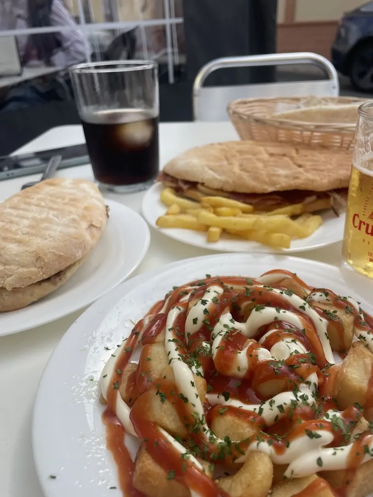 Adela Navarro Sosa_El Chelito Café Bar_Mairena del Alcor_review