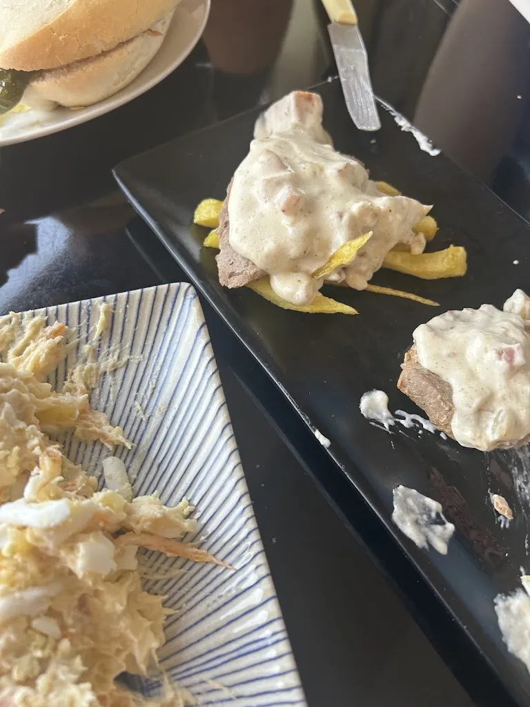 Cervecería LA MAURA tapas_Mairena del Alcor_slider_image_3