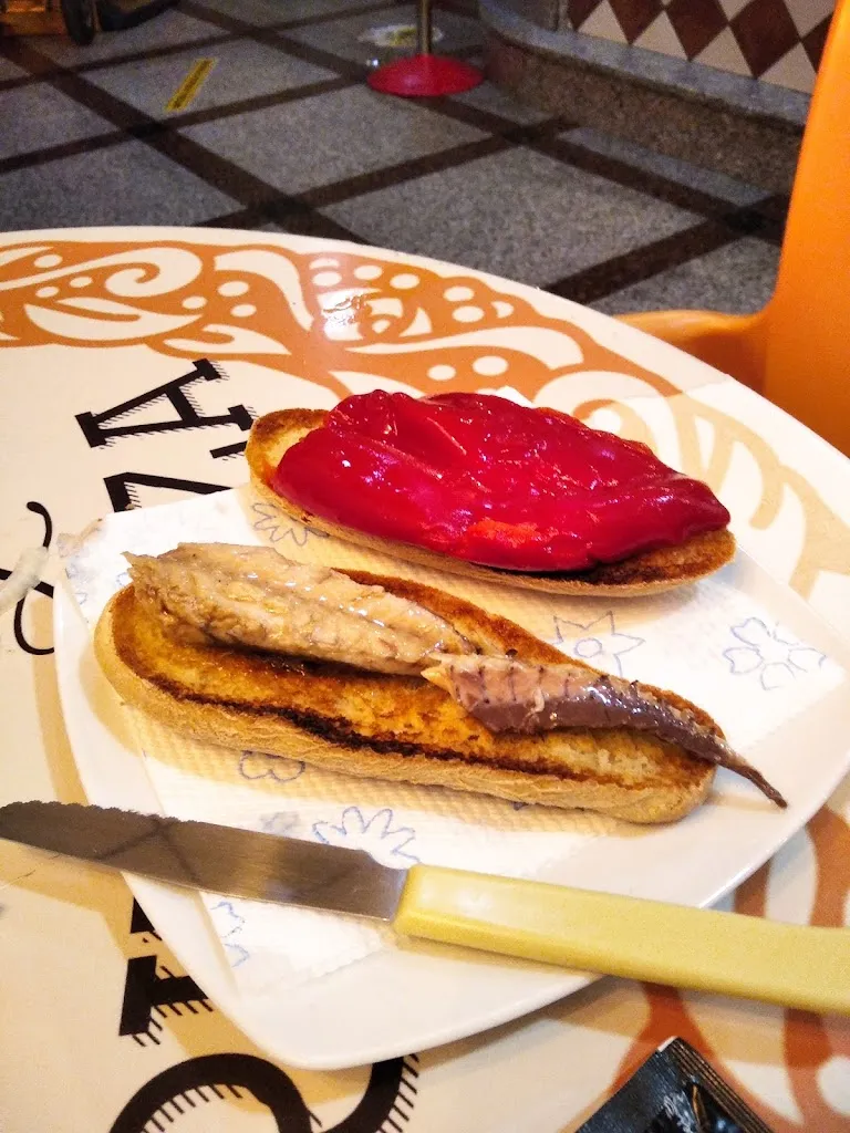 Pedro Díaz_CAFETERÍA-BAR LOS NIÑOS_Mairena del Alcor_review