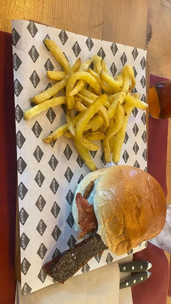 Menu_Burguesía Gastro Burger_Mairena del Alcor_immagine_8