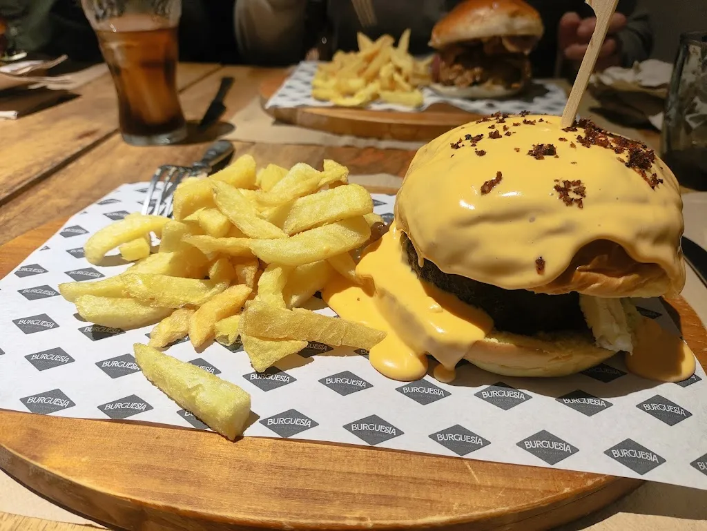 Eva Pérez_Burguesía Gastro Burger_Mairena del Alcor_recensione