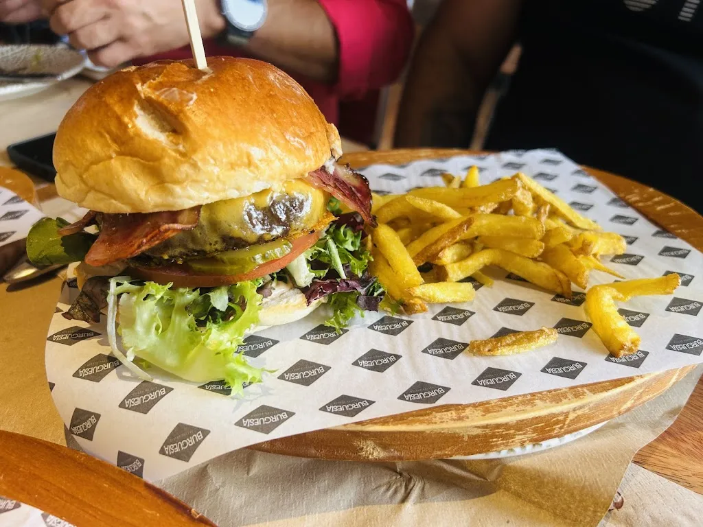 Burguesía Gastro Burger_Mairena del Alcor_slider_image_2