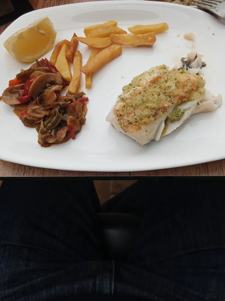 Boni Garcia_Cervecería Cucu Jr_Mairena del Alcor_review