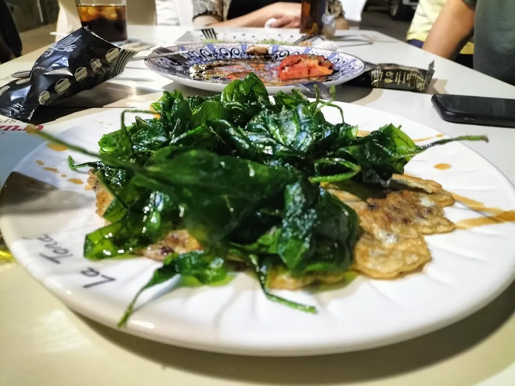 H La toná gastrobar_Mairena del Alcor_slider_image_3