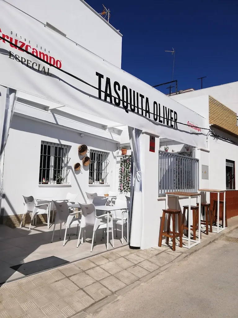 Tasquita Oliver restaurant in Molares Los