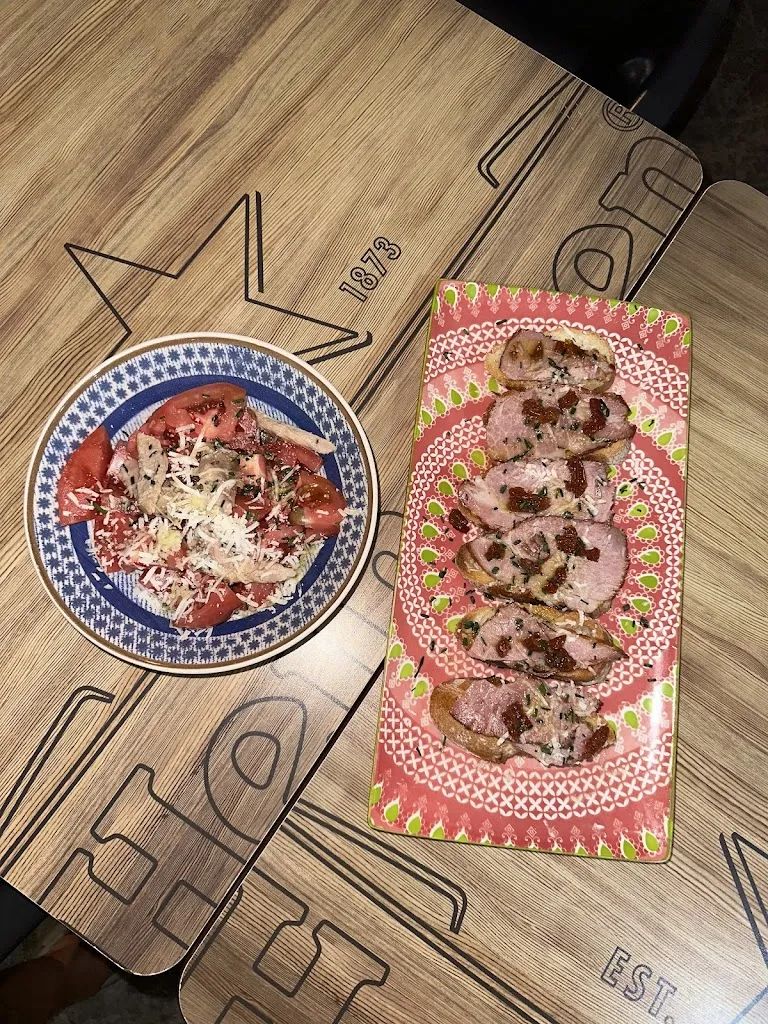 José Damian Vela Rubio_El Rinconcillo_Molares Los_review