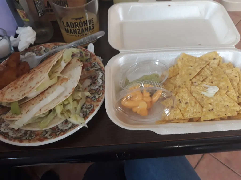 Liv_American Dinner_Molares Los_review