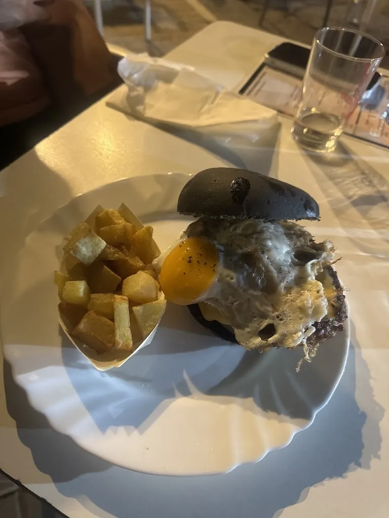 Tamara 92_Brasería La Careta_Molares Los_recensione