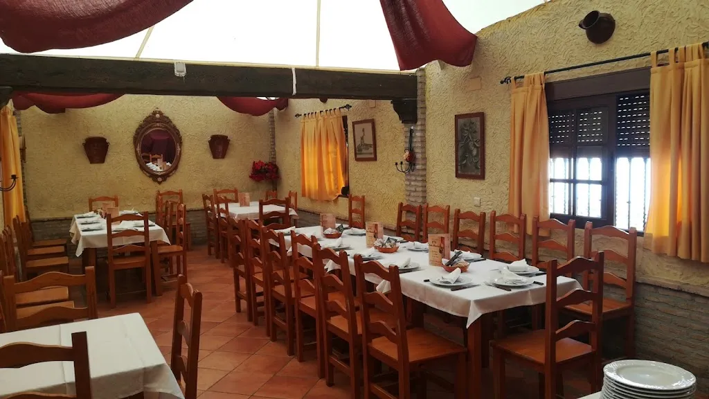 Bar Los Monos restaurant in Molares Los