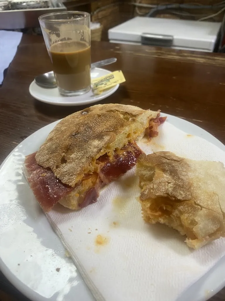 David López Pamia_Bar Cervezeria Huerta_Montellano_review