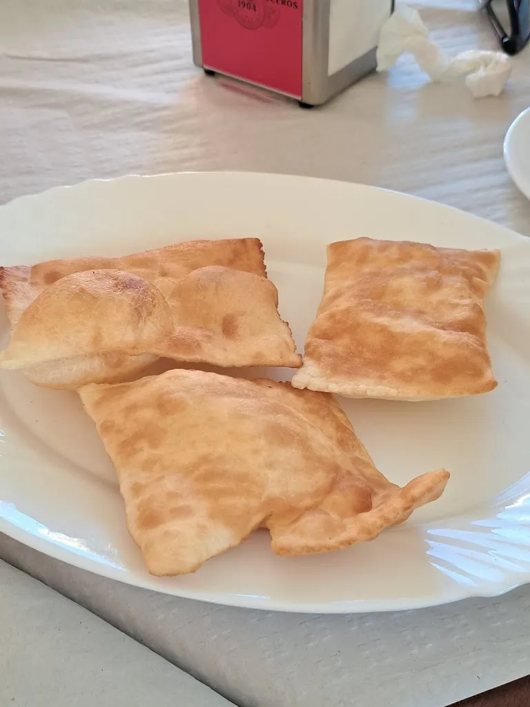 Santiago González_Bar Rural_Montellano_recensione