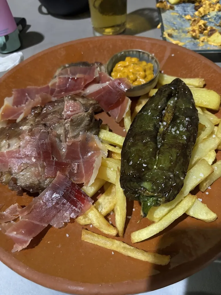 Juan Jose Boceta_El Rincón Familiar_Montellano_review