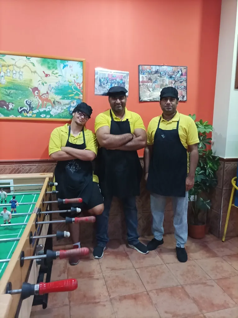 Casa de kebab y pizzas restaurant in Montellano