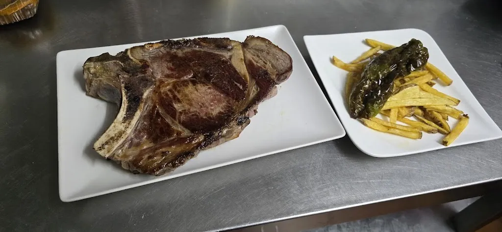 Desorden Tapas Bar._Navas de la Concepción Las_slider_image_2