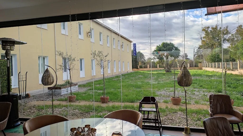 Cristina López_La Huerta de Matero_Morón de la Frontera_review