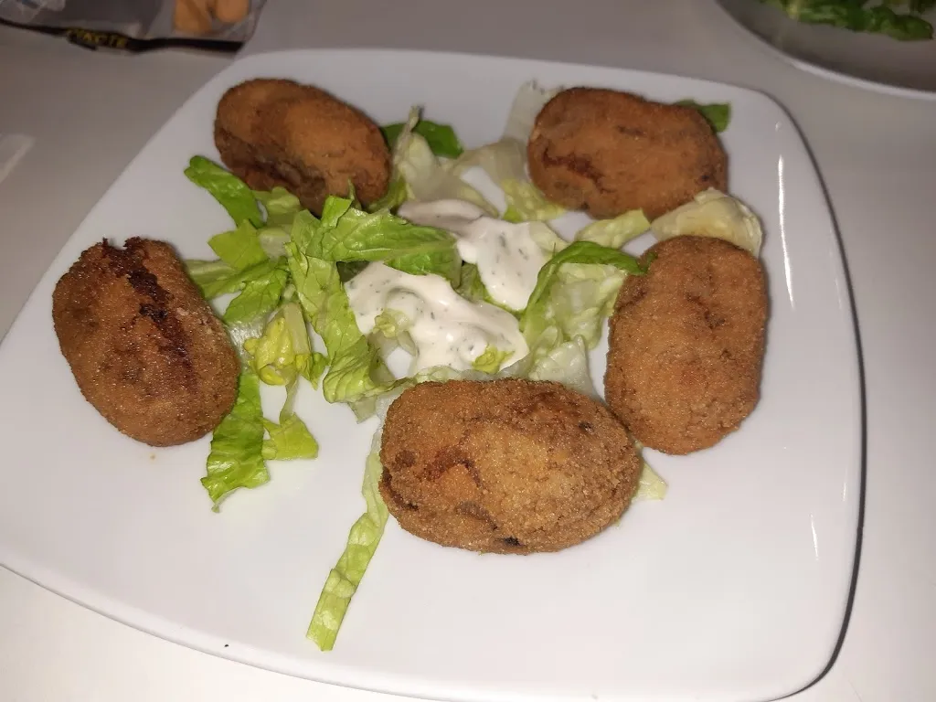 Abraham Garcia Quismondo_Bar El Buggy_Morón de la Frontera_review