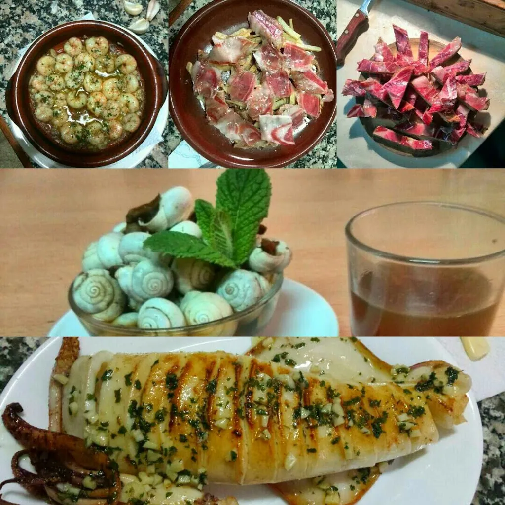 BAR CAZADORES. restaurant in Morón de la Frontera