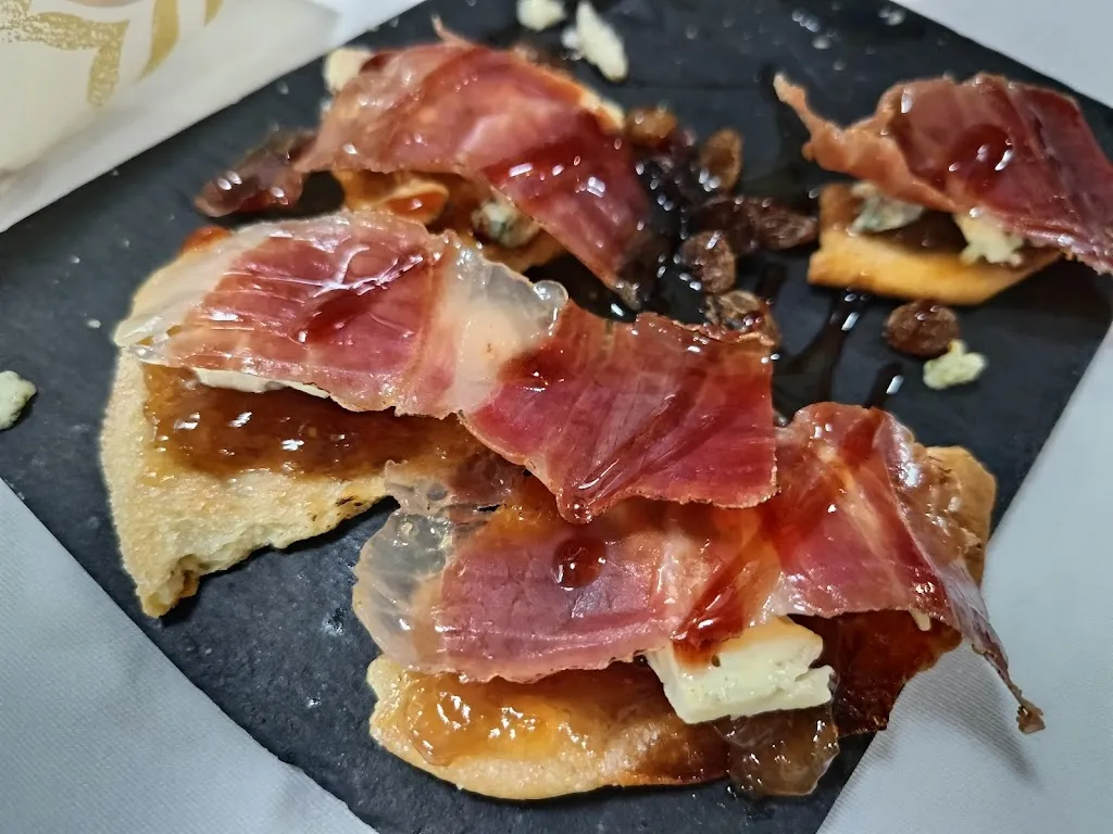 Teresa Dominguez_BAR CHACÓN._Morón de la Frontera_review